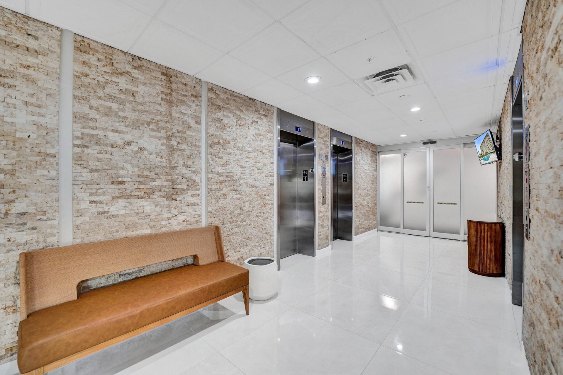 3200 NE 36th Street, Unit 220, Fort Lauderdale, FL 33308 Photo