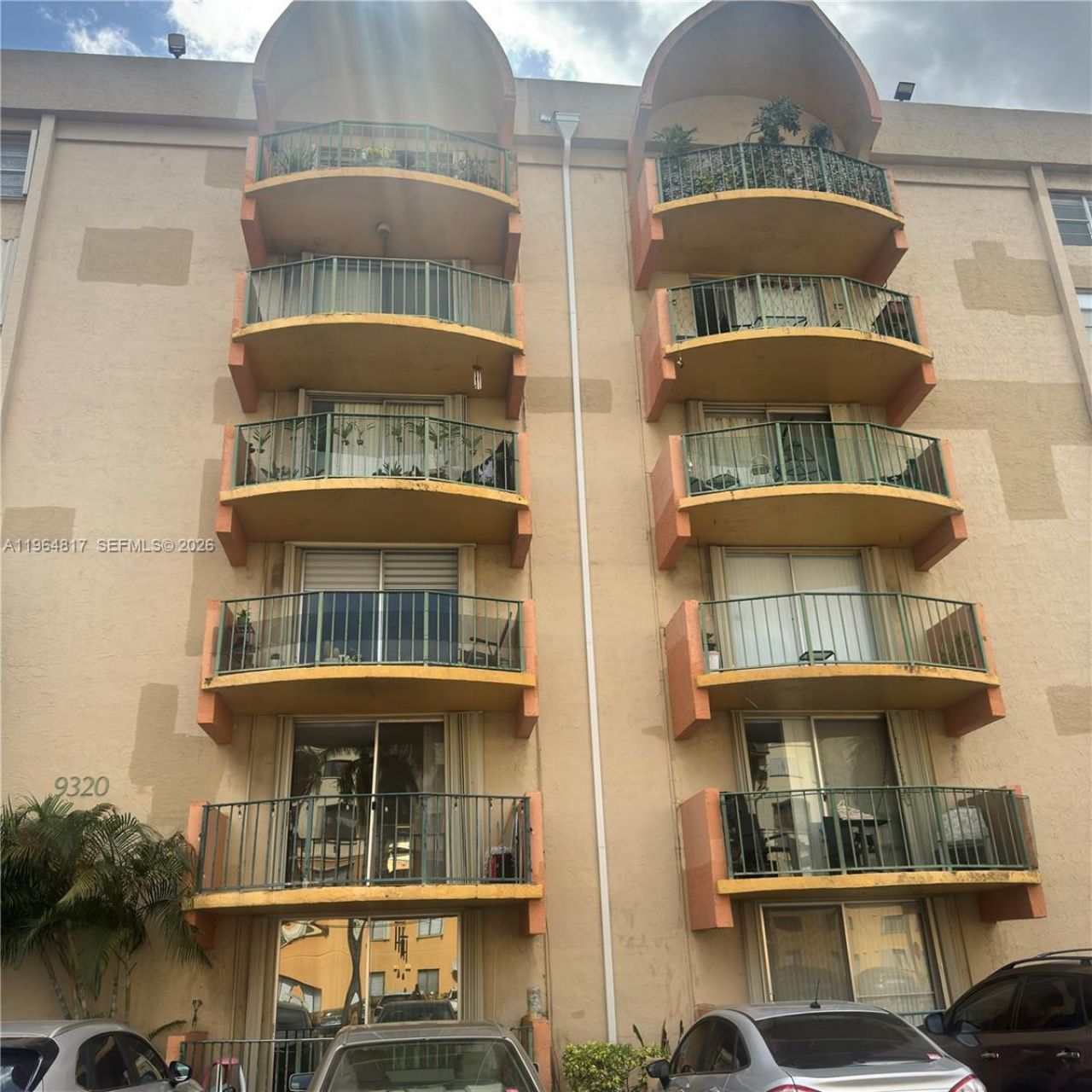 9320 Fontainebleau Blvd, Unit 211, Miami, FL 33172 Photo