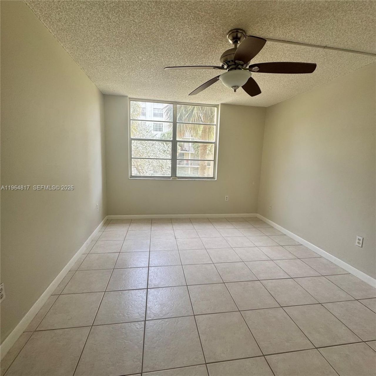 9320 Fontainebleau Blvd, Unit 211, Miami, FL 33172 Photo