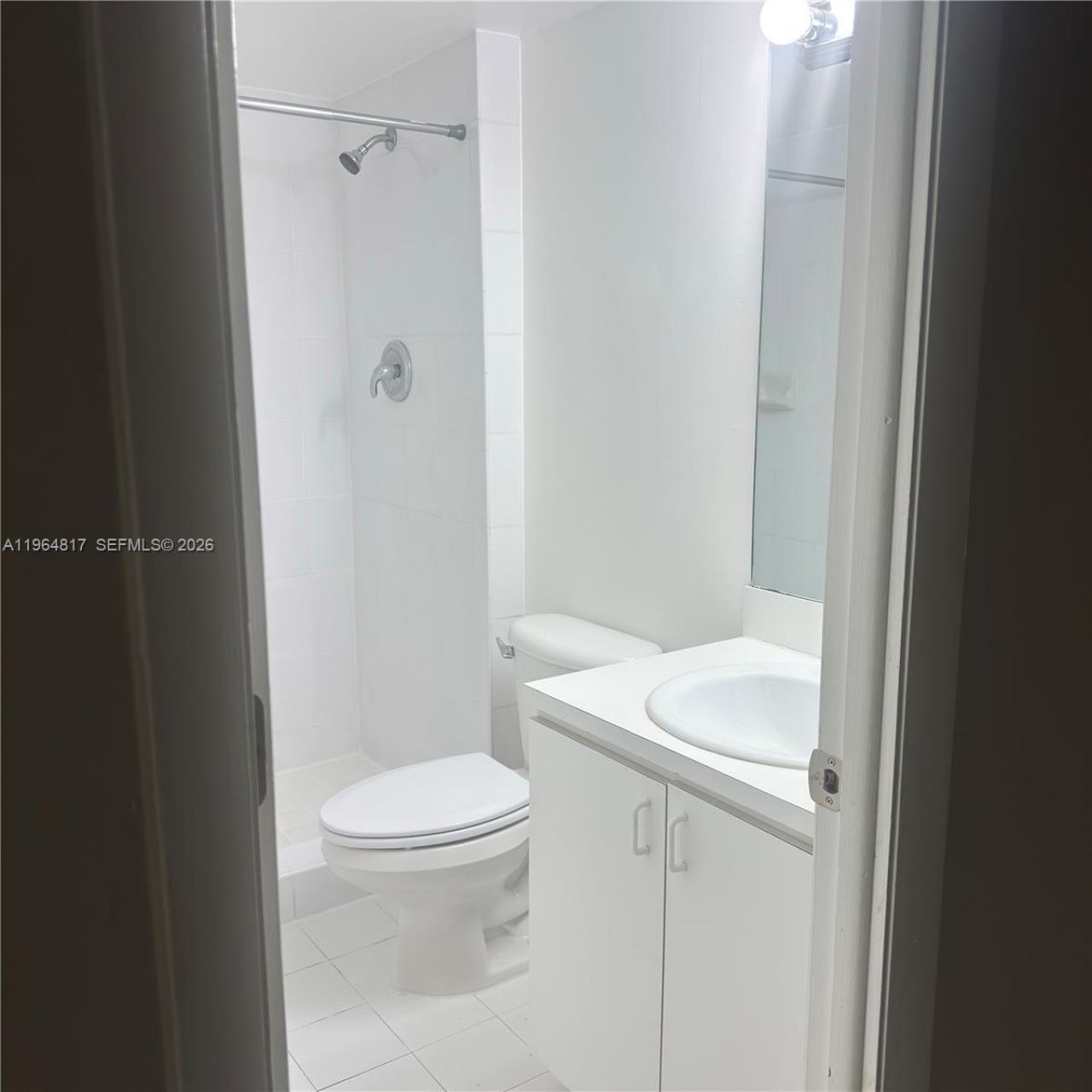 9320 Fontainebleau Blvd, Unit 211, Miami, FL 33172 Photo