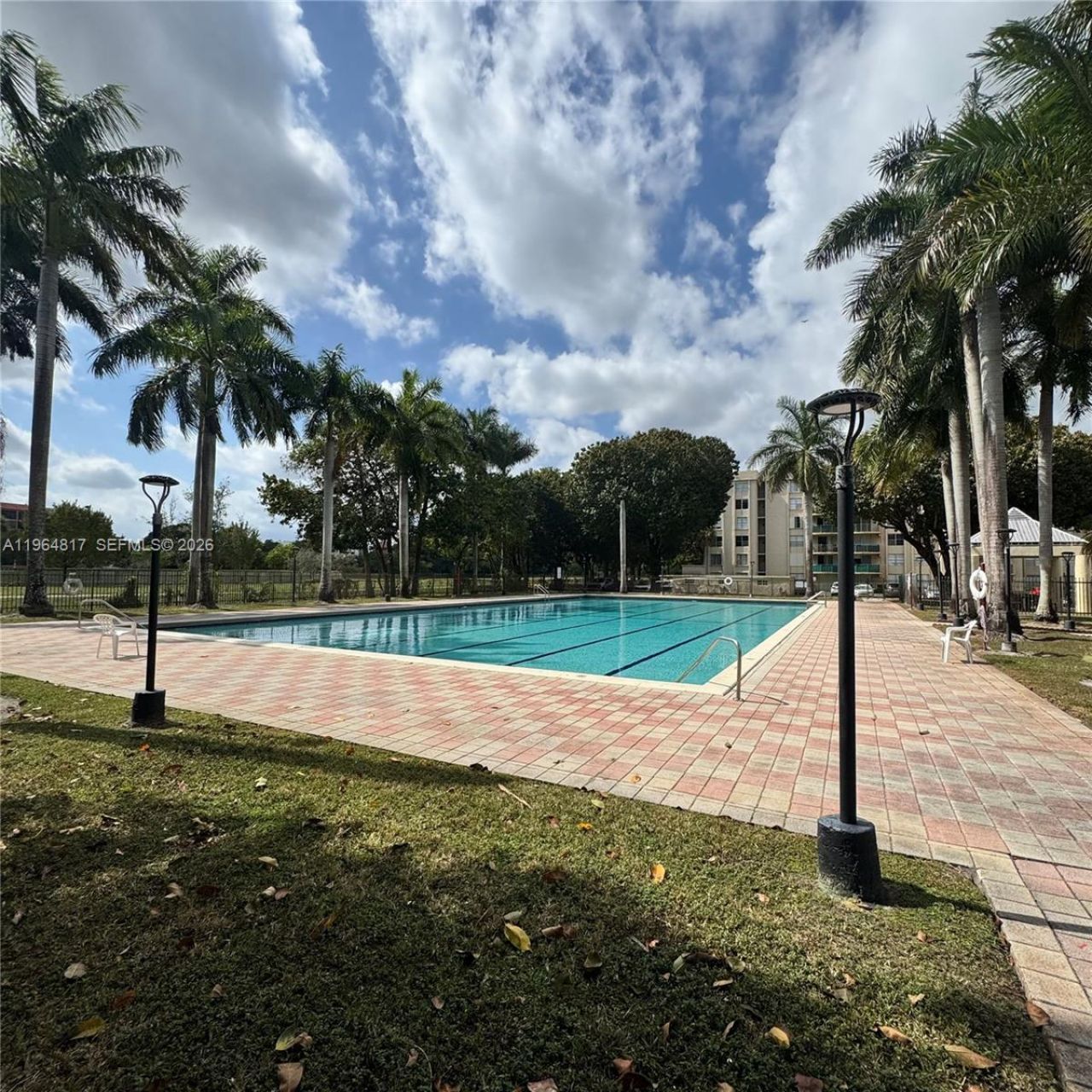 9320 Fontainebleau Blvd, Unit 211, Miami, FL 33172 Photo