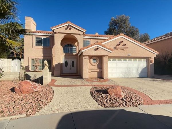 9428 Salt Water Court, Las Vegas, NV 89117