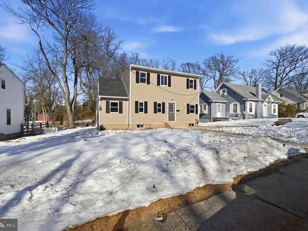 5 HILLCREST AVENUE, WILMINGTON, DE 19809