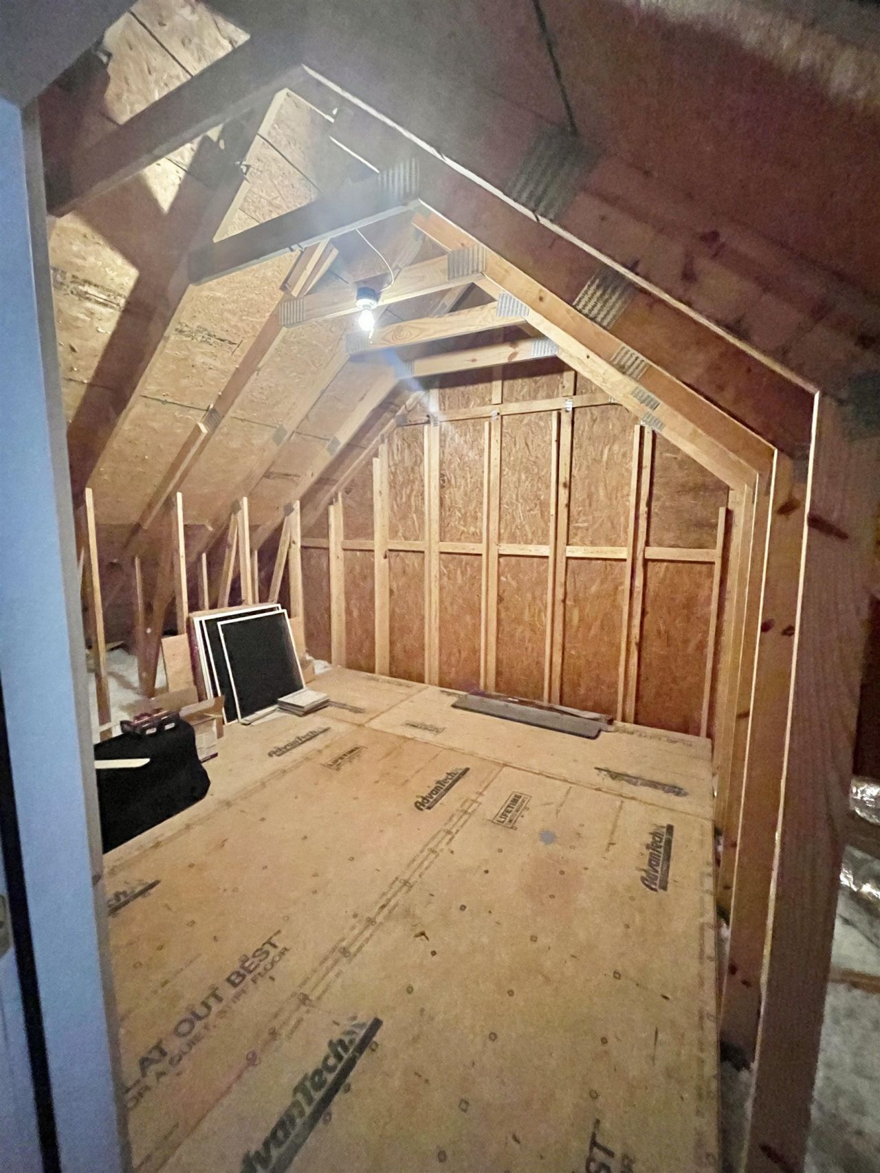 1315 Hunters Rest Dr. Photo 12