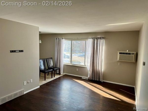 4910 Briarwood Avenue, Royal Oak Twp, MI 48073