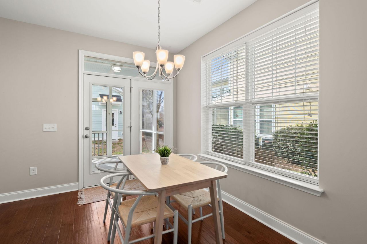 102 Green Grass Road Photo 12