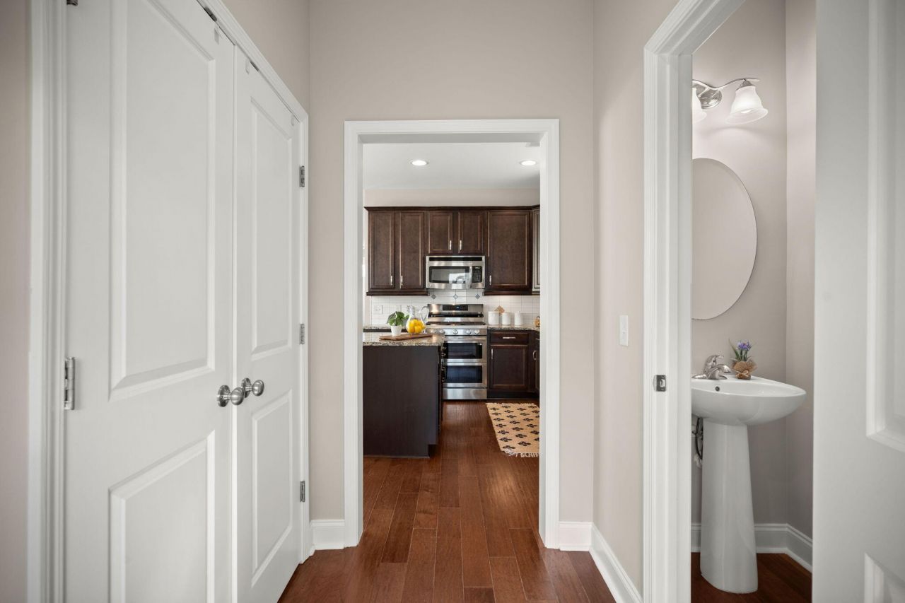 102 Green Grass Road Photo 18