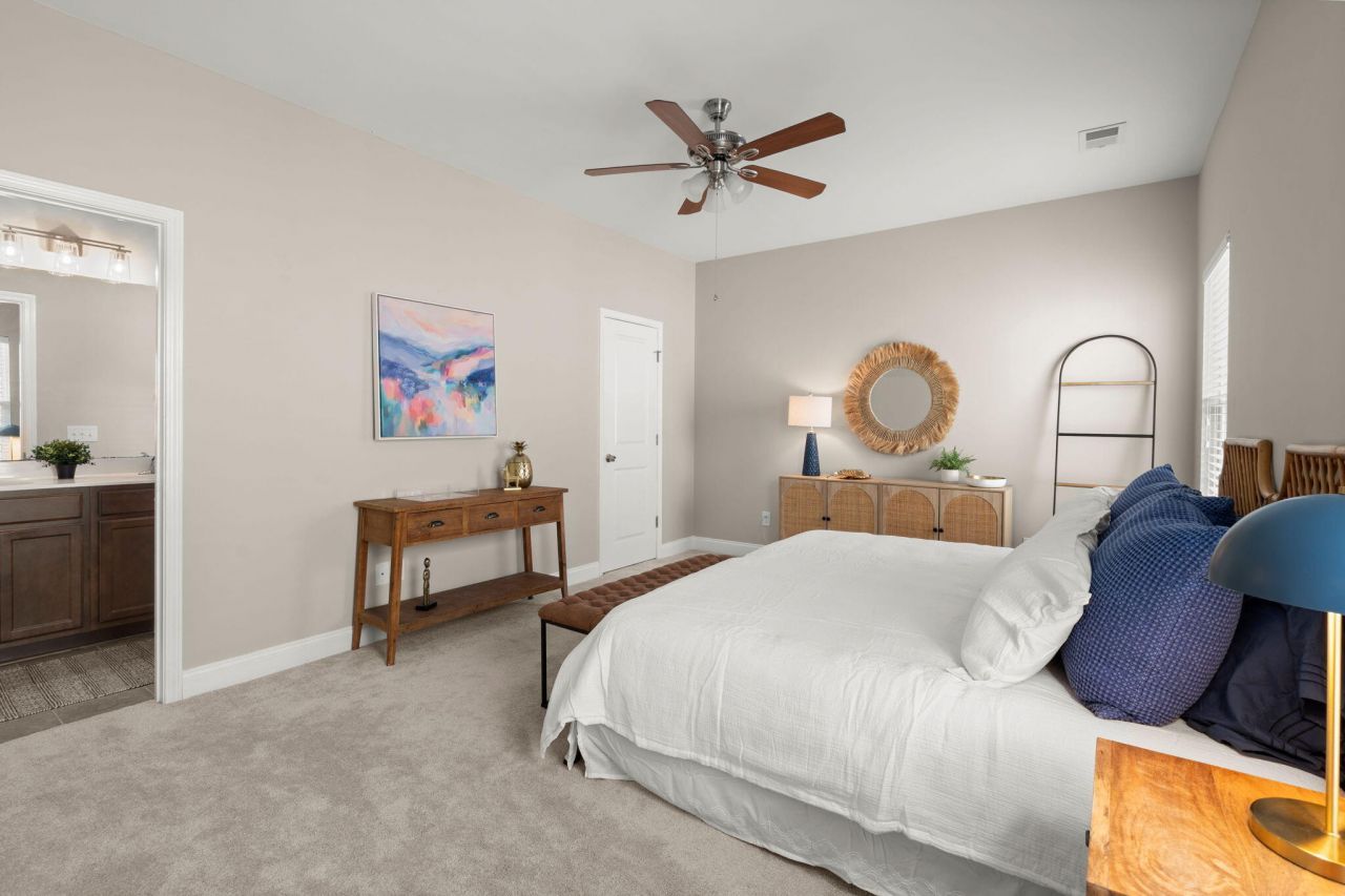 102 Green Grass Road Photo 24