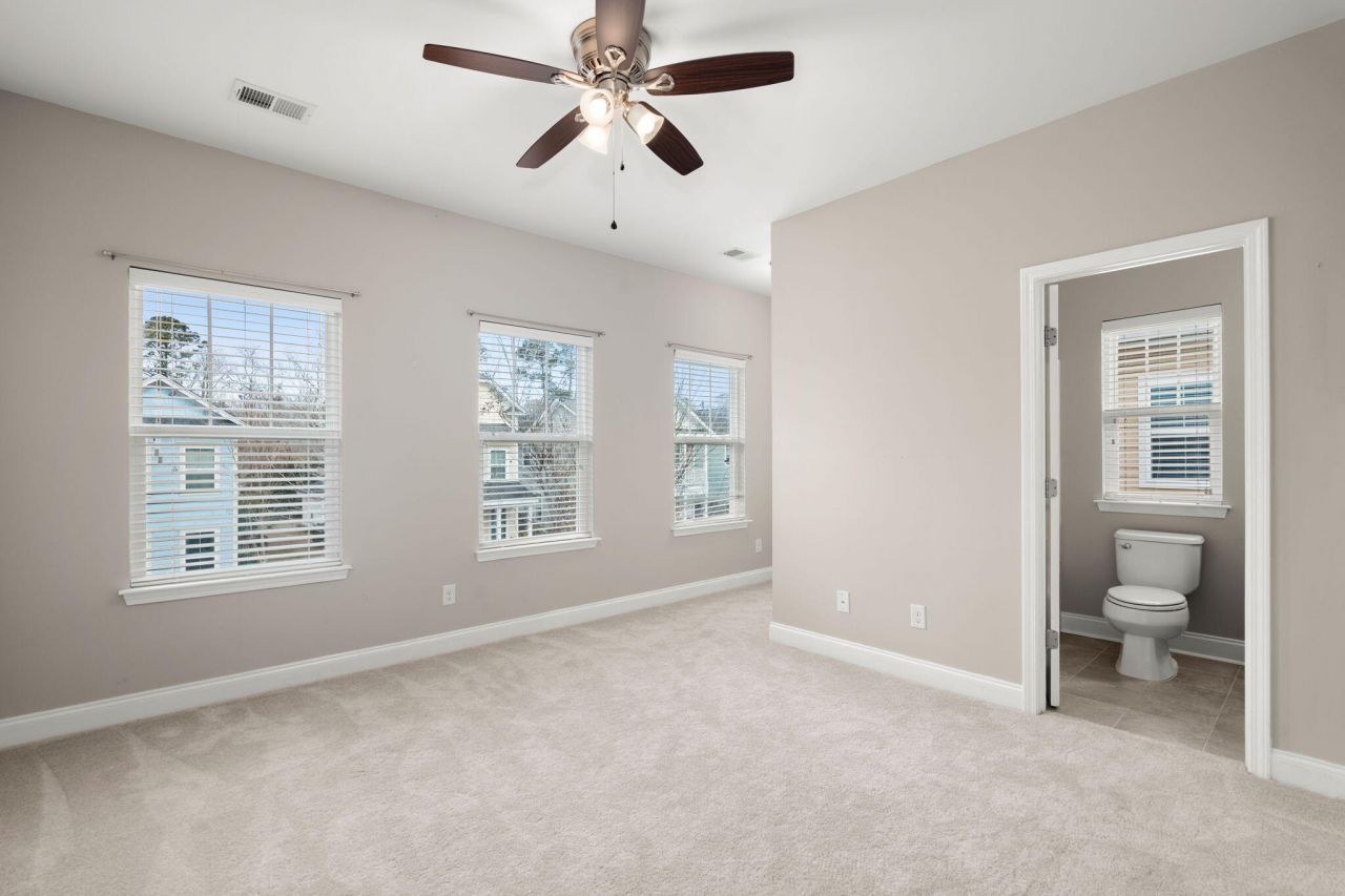 102 Green Grass Road Photo 28