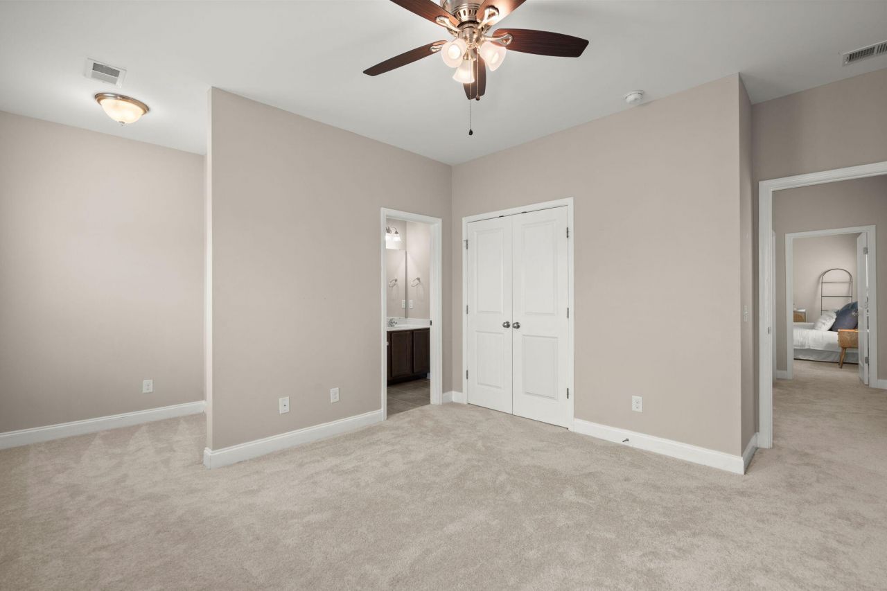 102 Green Grass Road Photo 29