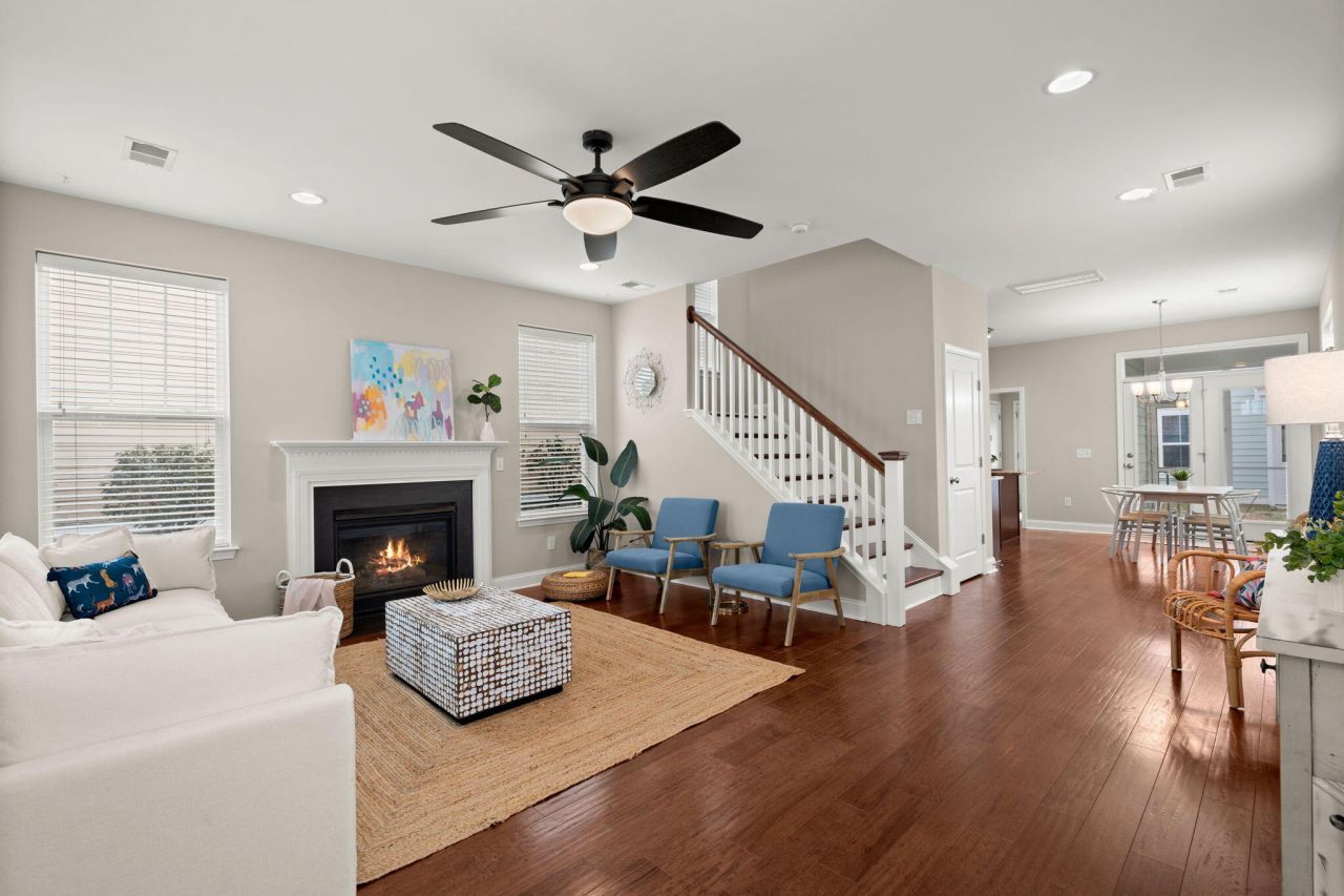 102 Green Grass Road Photo 6