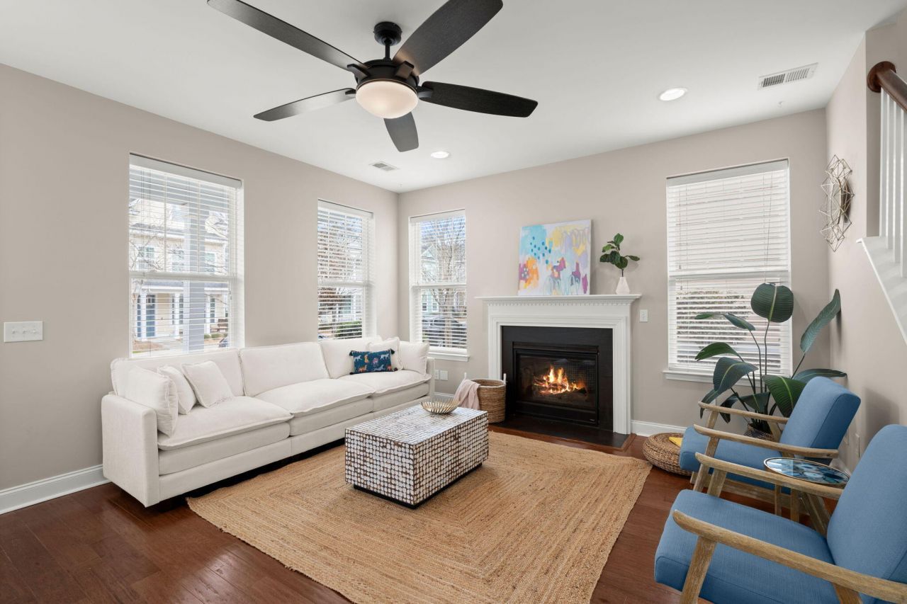 102 Green Grass Road Photo 8