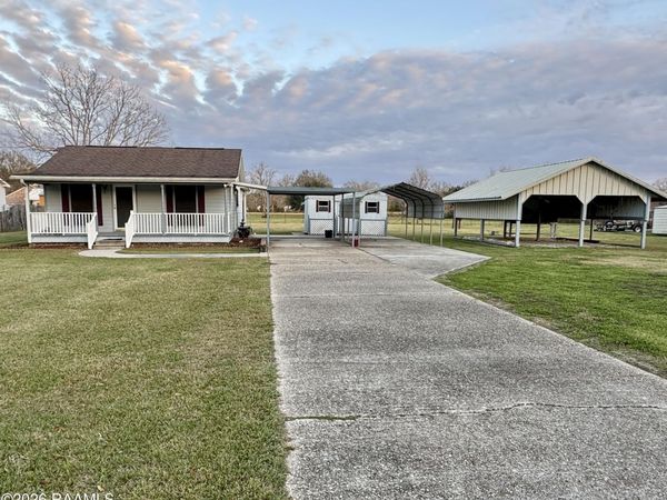 510 Rue Carnot , Carencro, LA 70520