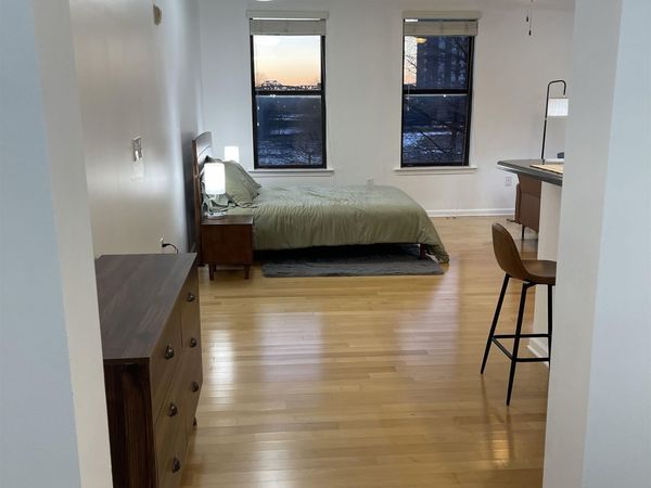 731 LITTY CT, Unit 305, Memphis, TN 38103