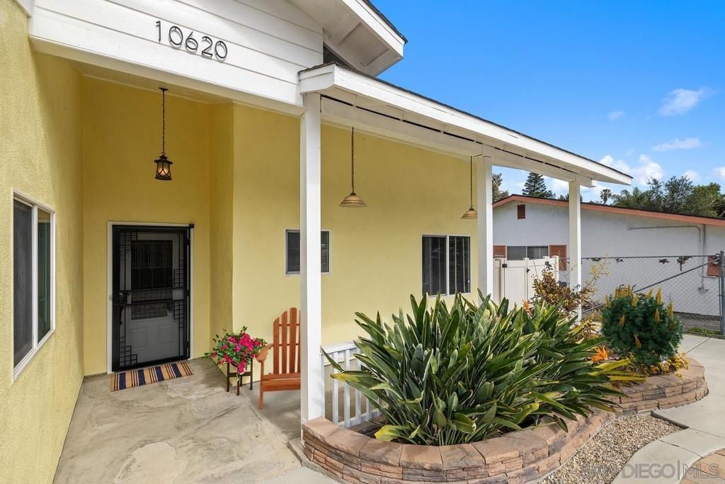 10620 Garden Way, Spring Valley, CA 91978 Main Photo