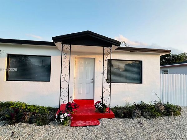 1100 NW 75th St, Miami, FL 33150