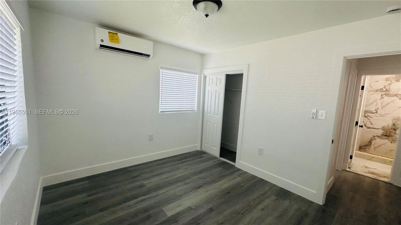 1100 NW 75th St, Miami, FL 33150 Photo