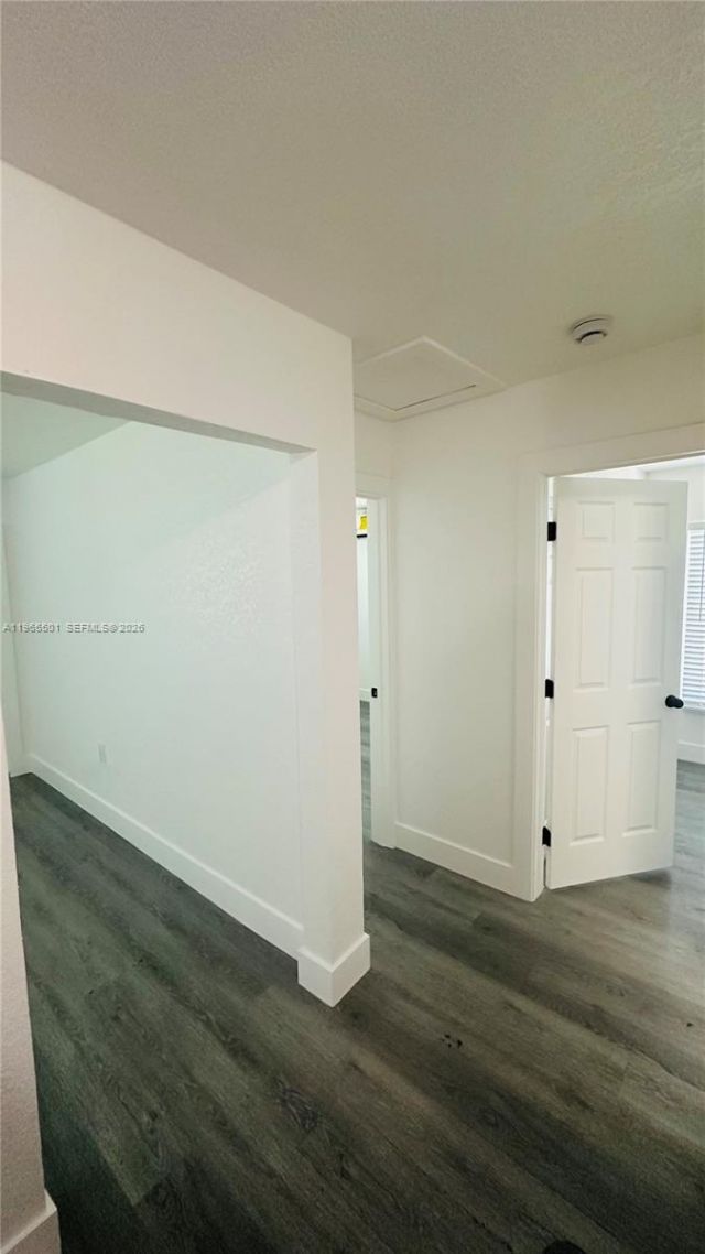 1100 NW 75th St, Miami, FL 33150 Photo