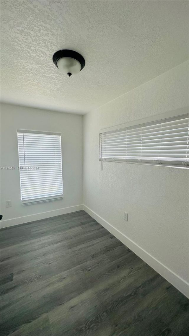 1100 NW 75th St, Miami, FL 33150 Photo