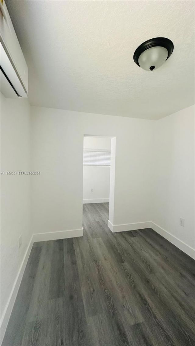 1100 NW 75th St, Miami, FL 33150 Photo