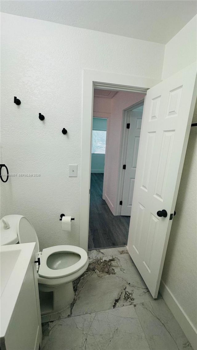 1100 NW 75th St, Miami, FL 33150 Photo