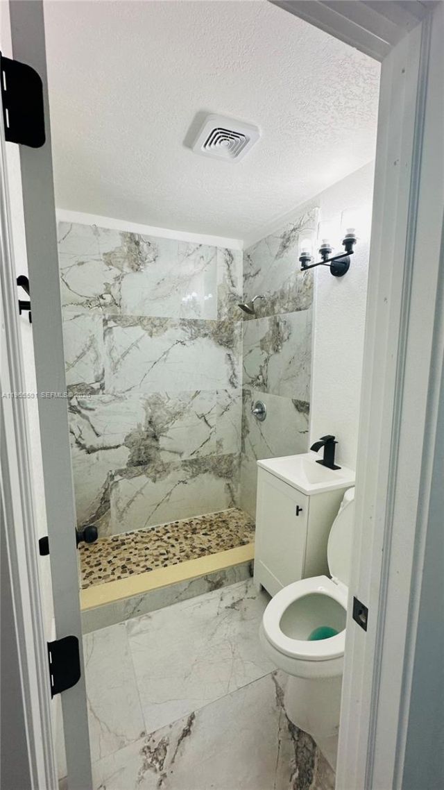 1100 NW 75th St, Miami, FL 33150 Photo