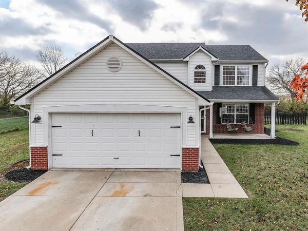 1023 Quarterhorse Run, Bargersville, IN 46106