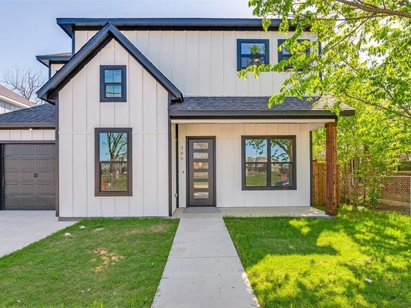 706 Perry Avenue, Waxahachie, TX 75165