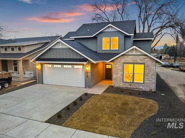 3300 N 39th St, Boise, ID 83703