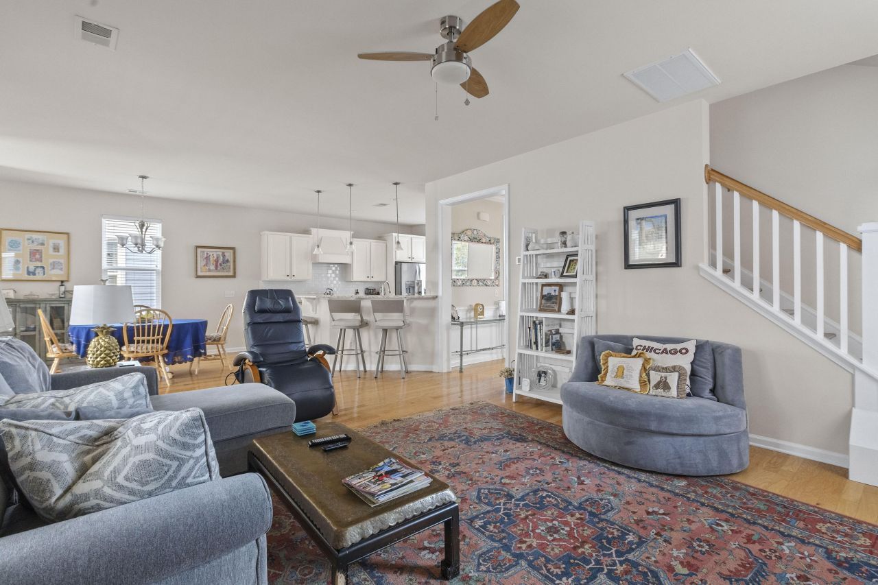 1933 Gammon Street Photo 10