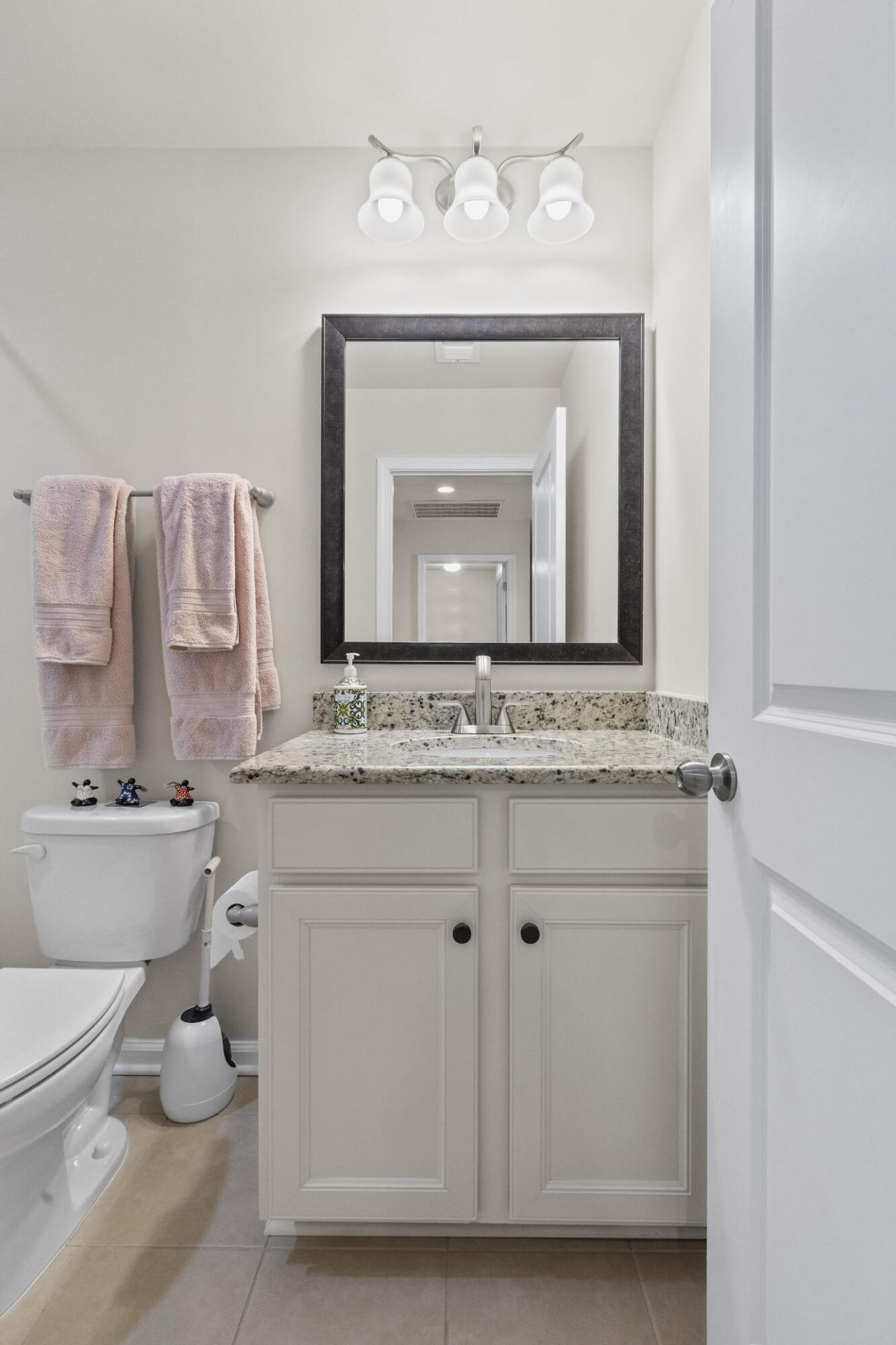 1933 Gammon Street Photo 30