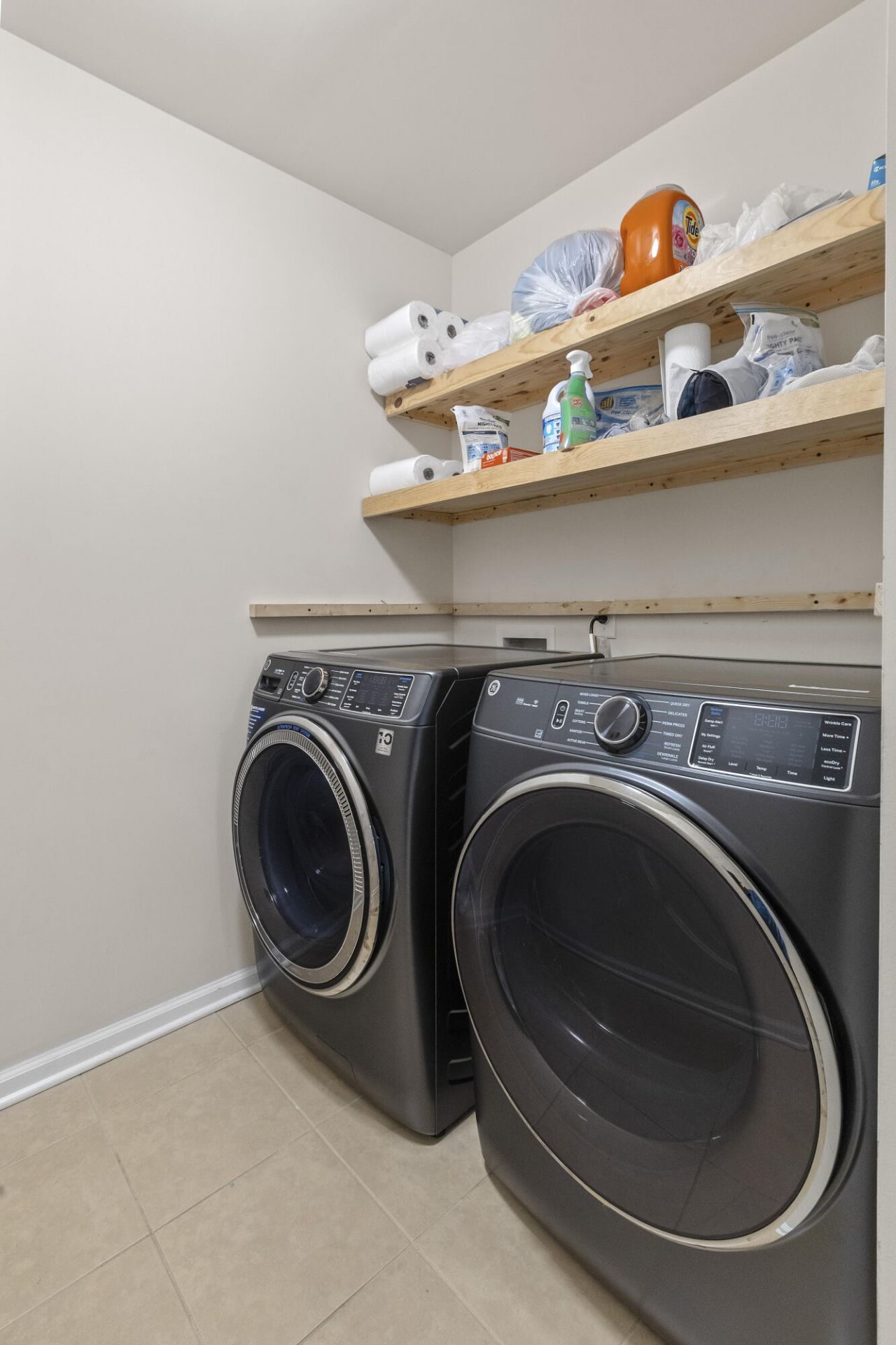 1933 Gammon Street Photo 31