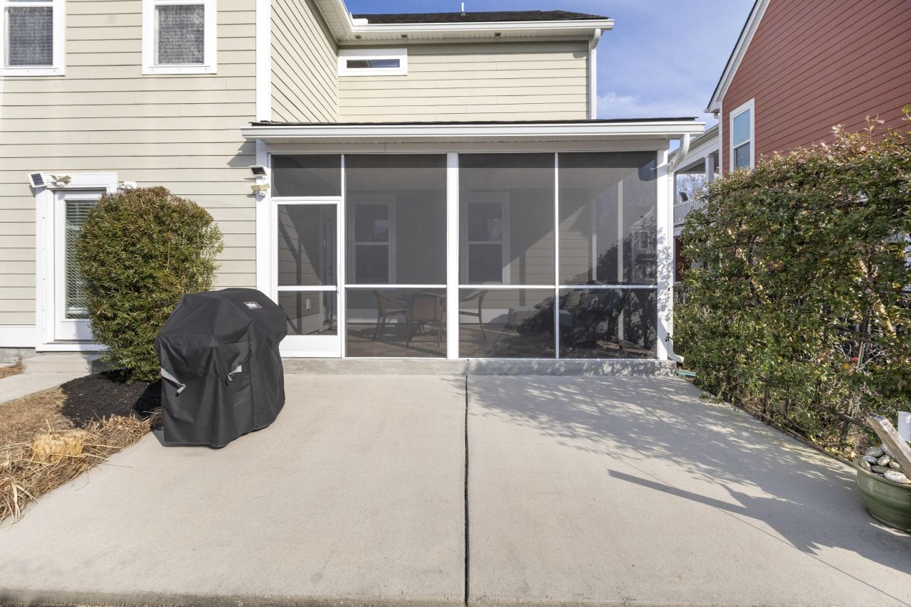 1933 Gammon Street Photo 50