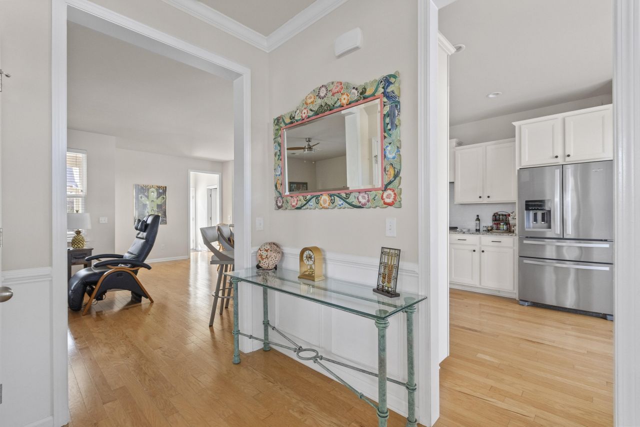 1933 Gammon Street Photo 6