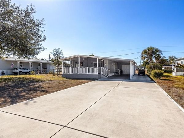 27378 Duvernay DR, BONITA SPRINGS, FL 34135