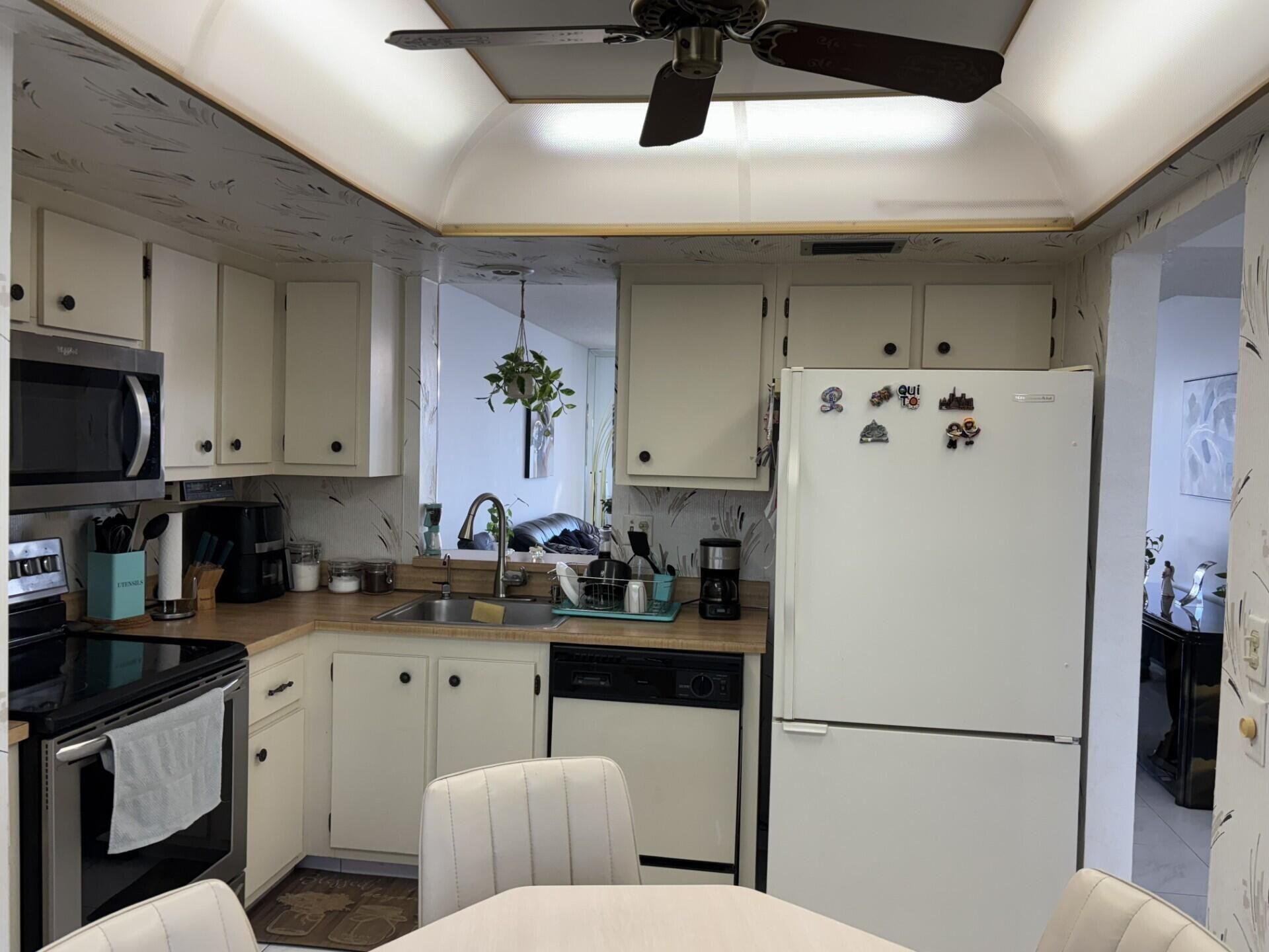 7620 NW 18th Street, Unit 308, Margate, FL 33063 Photo