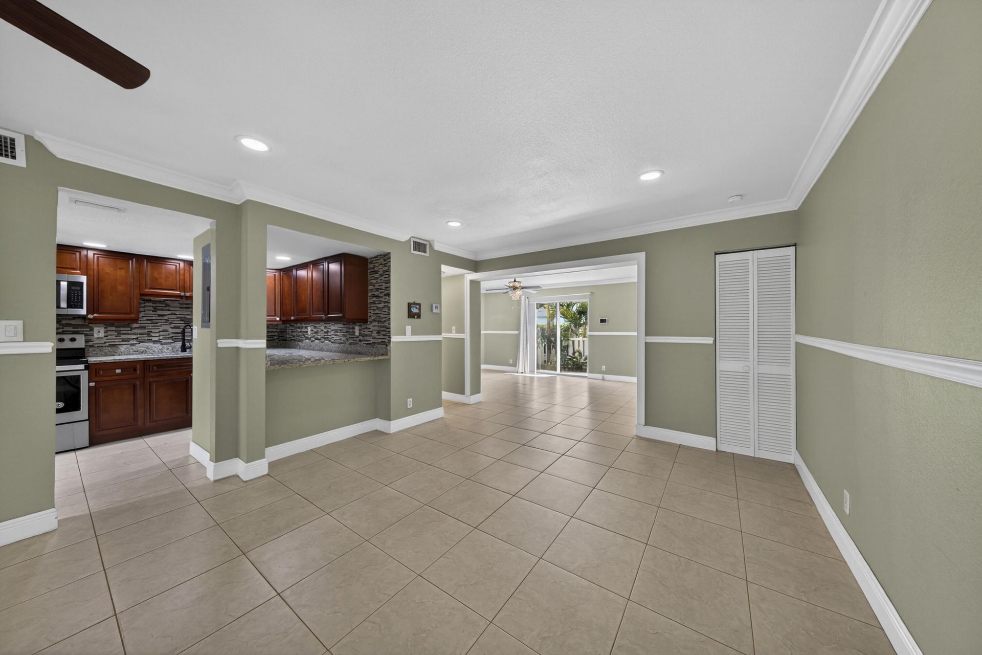 1419 NW 80th Avenue, Unit H, Margate, FL 33063 Photo