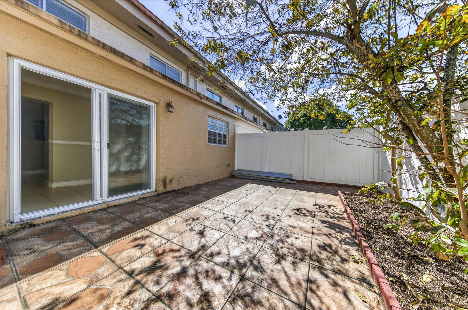 1419 NW 80th Avenue, Unit H, Margate, FL 33063 Photo