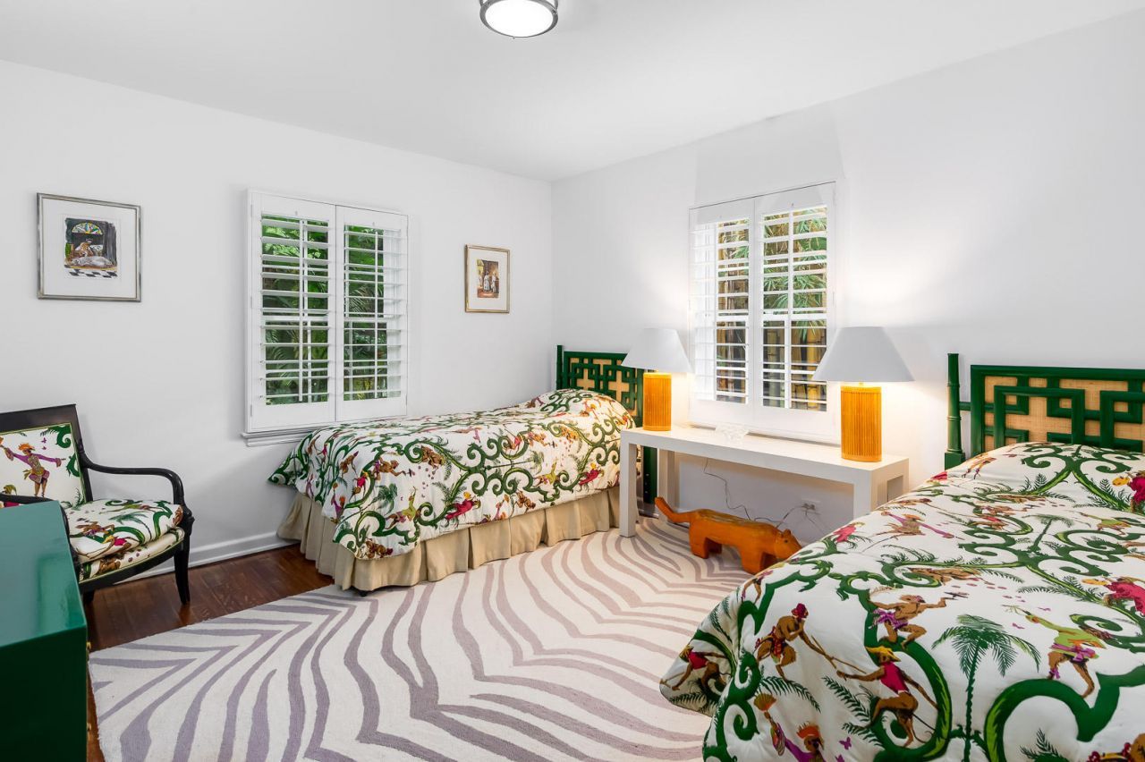 425 Seaspray Avenue, Palm Beach, FL 33480 Photo