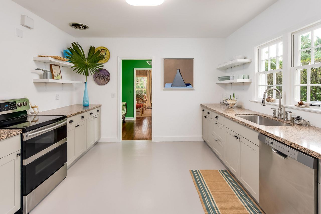 425 Seaspray Avenue, Palm Beach, FL 33480 Photo