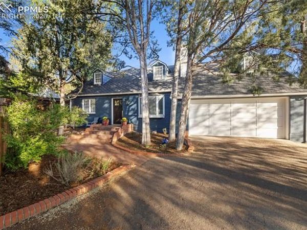 2 Cresta Road, Colorado Springs, CO 80906
