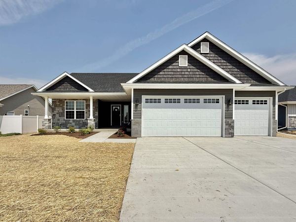 1009 Journey Hills Road, Milton, WI 53563