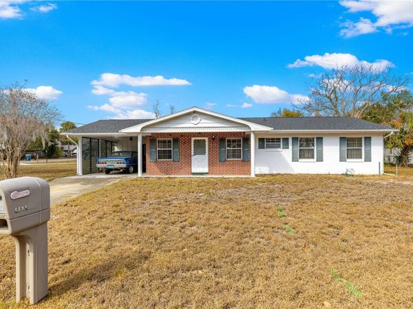 1301 NICHOLS DRIVE, TAVARES, FL 32778