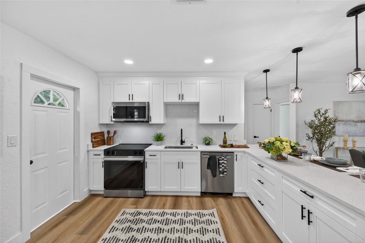 5175 23rd Avenue N, Saint Petersburg, FL 33710 Photo