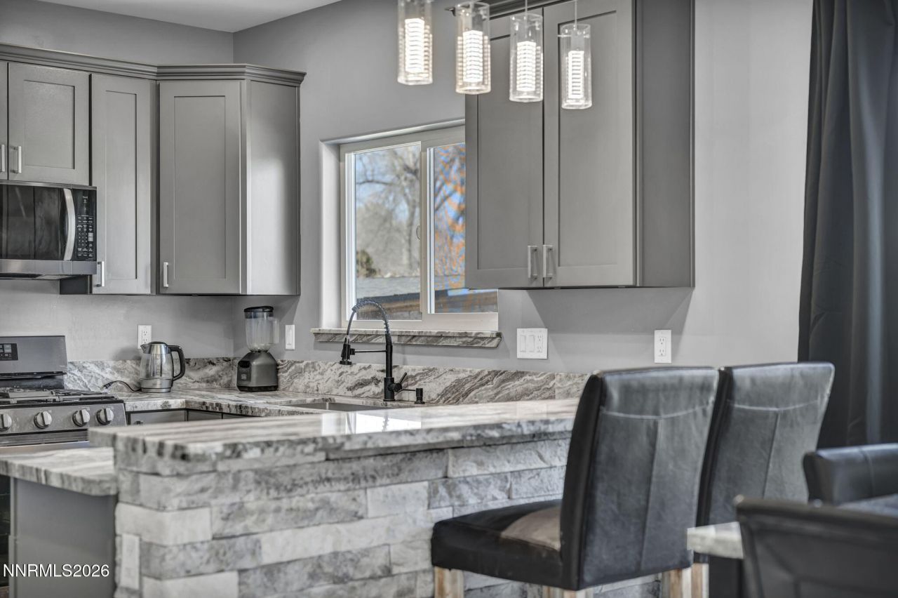 195 E 5th Avenue, Sun Valley, NV 89433 Photo