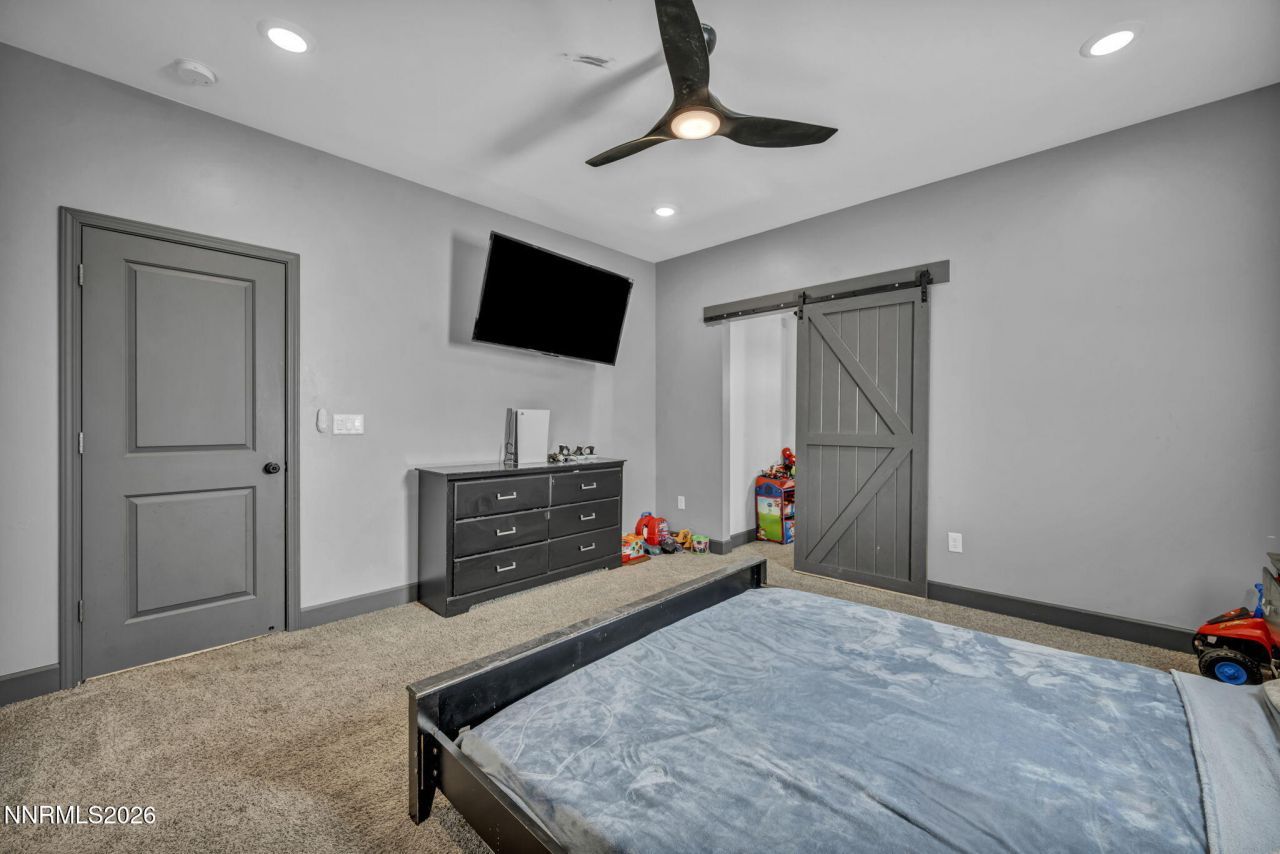 195 E 5th Avenue, Sun Valley, NV 89433 Photo