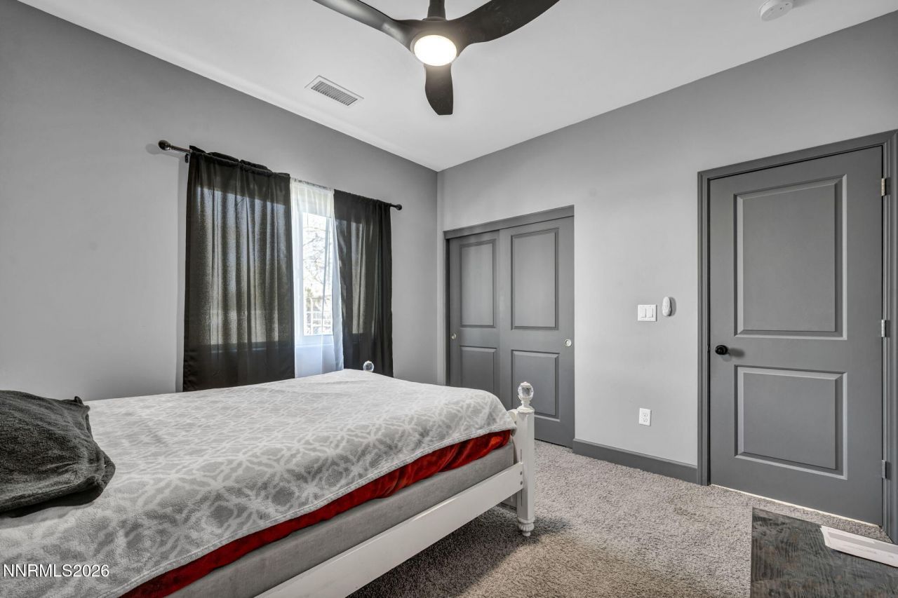 195 E 5th Avenue, Sun Valley, NV 89433 Photo