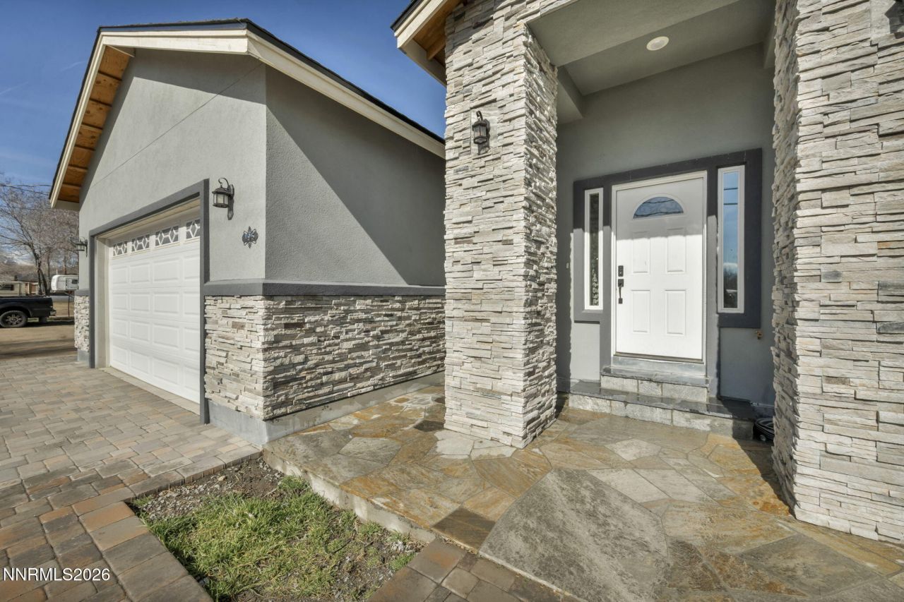 195 E 5th Avenue, Sun Valley, NV 89433 Photo