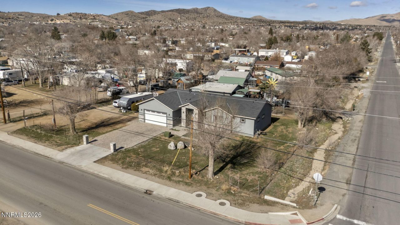 195 E 5th Avenue, Sun Valley, NV 89433 Photo