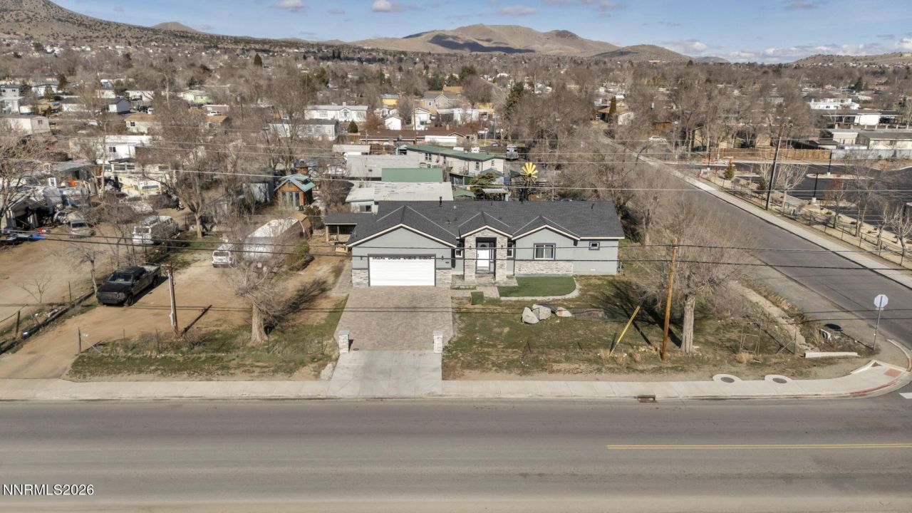 195 E 5th Avenue, Sun Valley, NV 89433 Photo